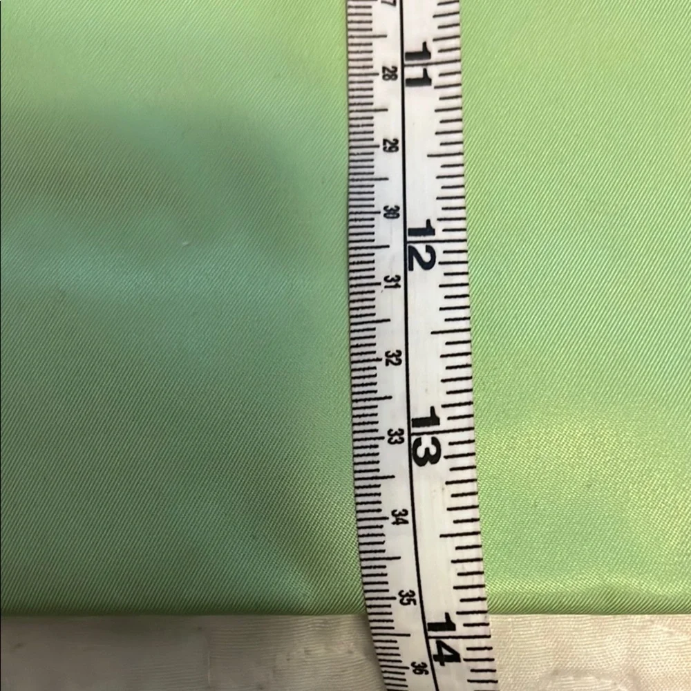 Clinique this tote